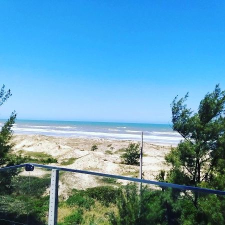 Residencial Hunsrueck Lägenhet Balneario Gaivota Exteriör bild